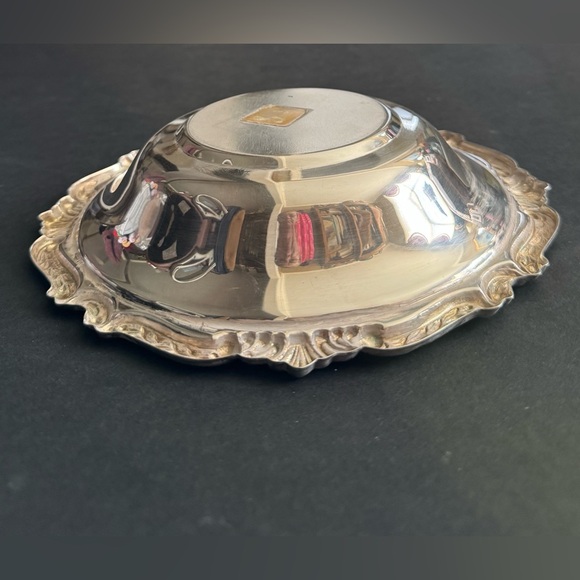 Vintage Sheridan Taunton Silversmiths LTD 8 Inch Candy/Nut Dish Bowl - Picture 7 of 9